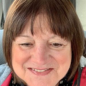 Meet your Posher, Caroline